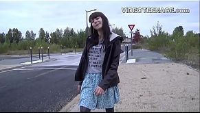 hairy teen Luna does porn casting