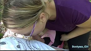 Booty Young Girlfriend Blowjob and Fuck in Forest!