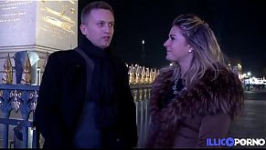 Annabella, jeune ambulancière très chaude