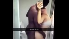 des blanches suce des grosses bites noirs sur snapchat en direct