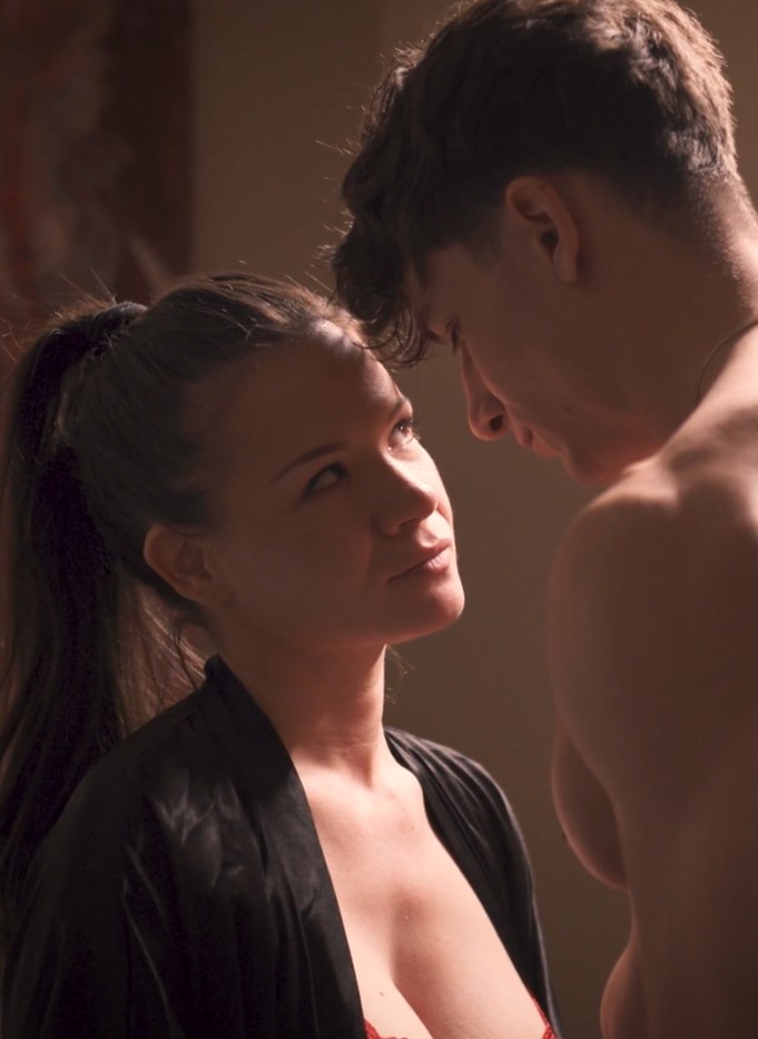 Исполняющая роль: МИЛФА Исполняющая роль: МИЛФА