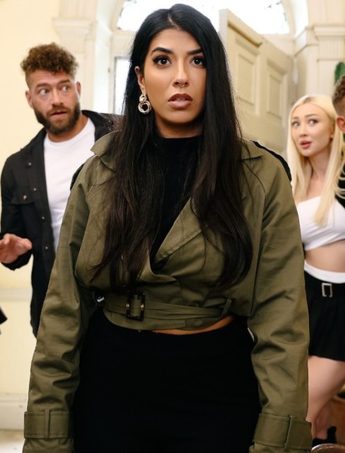 Преследуемая: Эпизод 1 Преследуемая: Эпизод 1